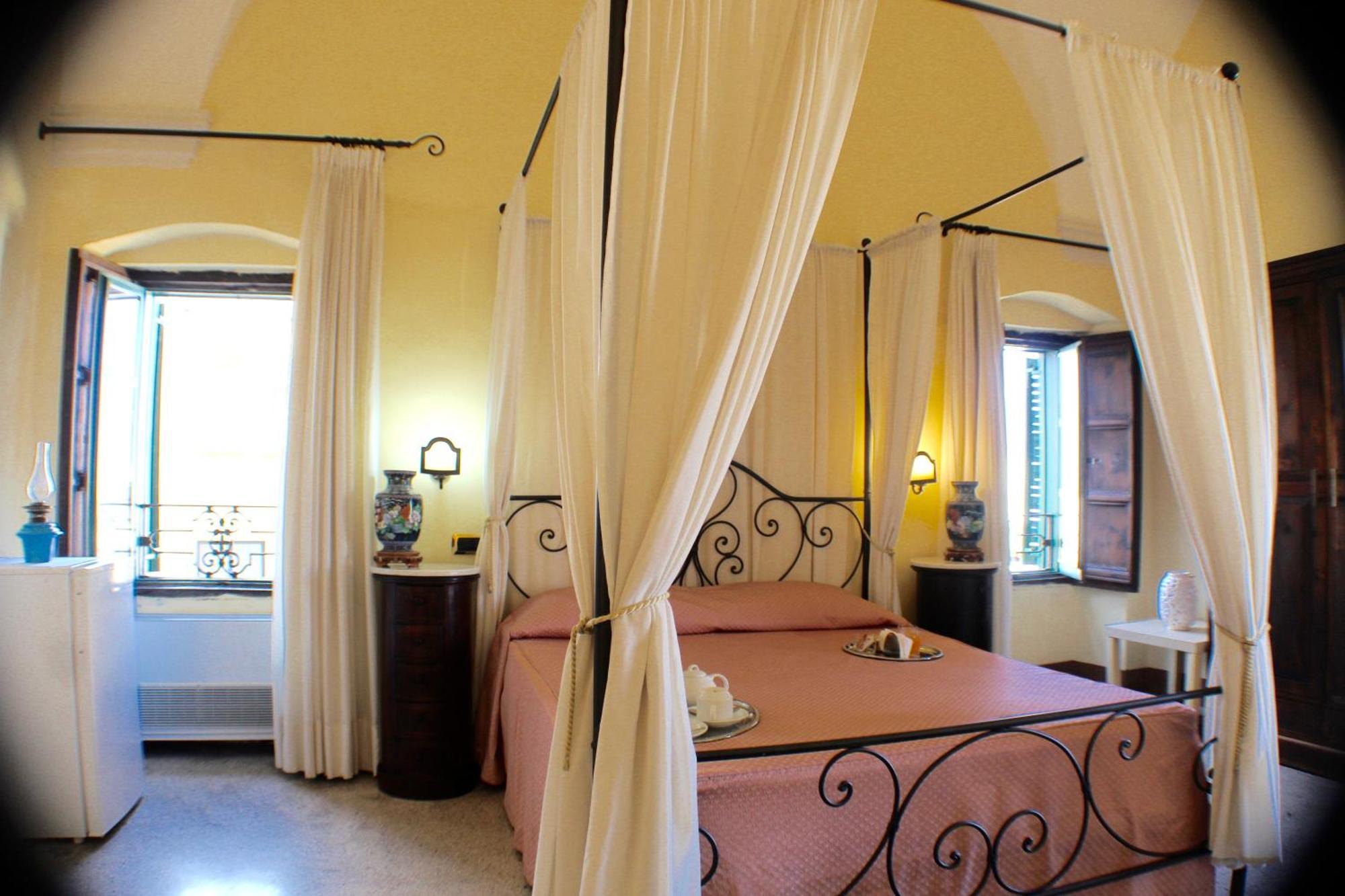 Palazzo Senape De Pace Panzió Gallipoli Kültér fotó